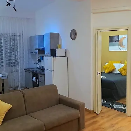 Bed & Breakfast Casa Flores Rome